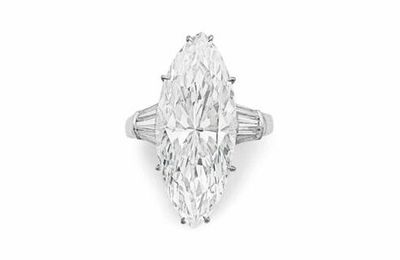 An impressive diamond ring