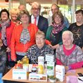 105 COLIS ET BONS D’ACHAT ALIMENTAIRE POUR LES ADHÉRENTS DU FOYER.