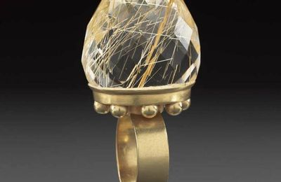 Daniel Kruger, Gold ring with large faceted rutilated quartz crystal, 1996