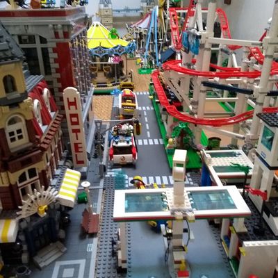 Une ville en LEGO : c'est impressionnant et c'est à vendre ! 