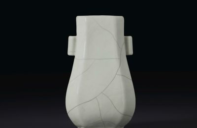 A small Guan-type faceted hu-form vase, Qianlong six-character seal mark in underglaze blue and of the period (1736-1795)