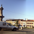 Rabastens de Bigorre... Deux vues depuis la Place Centrale.