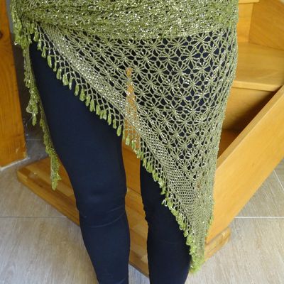 Foulard vert - Perles - 15€