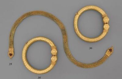 Art hellénistique, collier & Paire de bracelets en or. Iran, 17e siècle