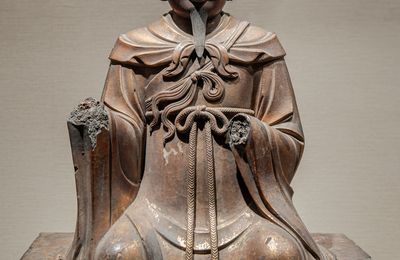 Incense and Cypress Gold Lacquer Statue of a Sage, Ming dynasty (1368-1644)