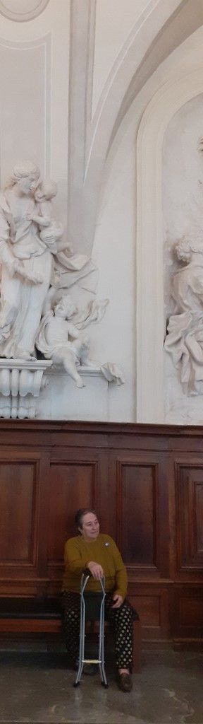 m6 Statue de la Charité