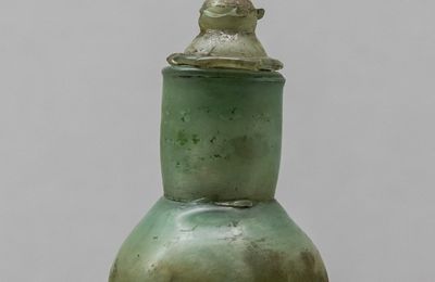 Glass Bottle Vase, Southern Song dynasty