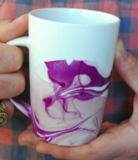 Décorer une tasse avec du vernis à ongle "idée facile et rapide"