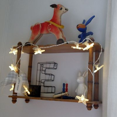 étagère étoilée