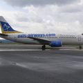 Aéroport Tarbes-Lourdes-Pyrénées: New Axis Airways: Boeing 737-382(QC): F-GIXG: MSN 24364/1657.