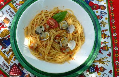 Spaghetti alle vongole : souvenir des îles éoliennes 