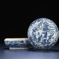 A blue and white circular box and cover, Wanli six-character mark within double-circles and of the period (1573-1619)
