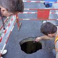  RUE CLEMENCEAU, LE CHANTIER OUVERT APRÈS LA RUPTURE DE LA CANALISATION. 