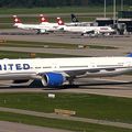 Boeing 777-300(ER) (N2352U) United Airlines