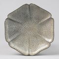 Lobed Dish from the Ge Kiln, Southern Song dynasty (AD 1127-1279)