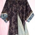 Veste kimono en velours frappé bleu nuit. Indochine 1900