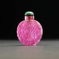 A pink tourmaline snuff bottle, 1850-1900. 