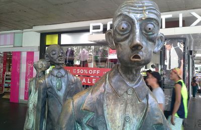 Sculptures dans Melbourne :  three businessmen