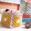DIY Mini granny square crochet baskets {Guest