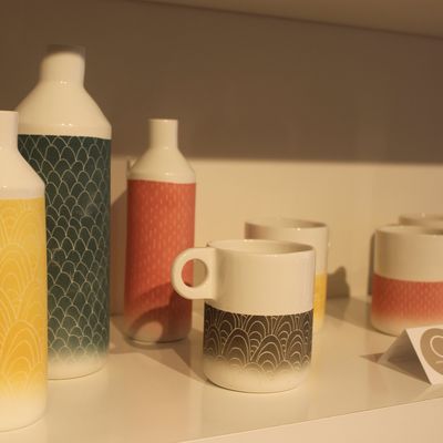 Nouveau créateur chez TACT! Céramique raphinée et graphique!