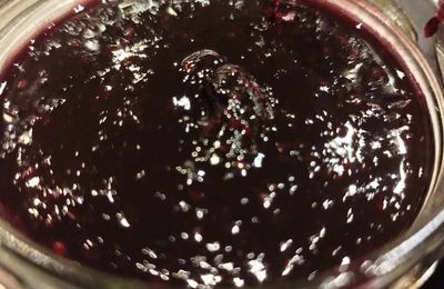 Ma confiture de mûres sauvages.