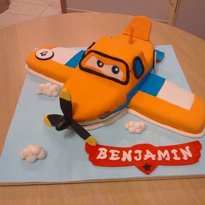 Dusty Crophopper cake!