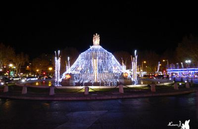 ♥ Escapade à Aix en Provence ; Fontaine de la Rotonde illuminée ♥