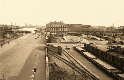 les magasins généraux, les servitudes par le chemin de fer.