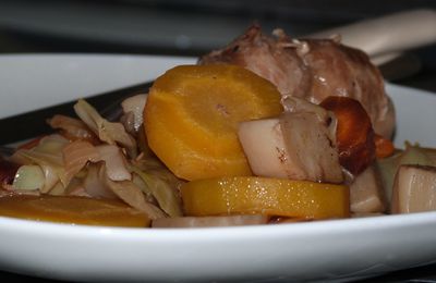 Paupiettes de veau au chou vert, carottes & navets