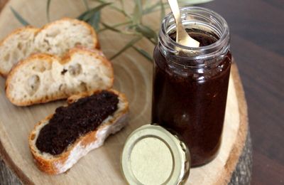 Recette express pour un pique-nique ou l'apéritif : la tapenade noire