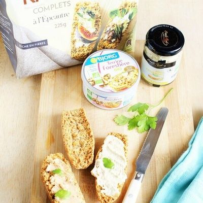 Brunch Veggie #1 Les Krisprolls à l'épeautre, la terrine forestière de Bjorg et l'aïoli provençal d'Emile Noël [produits]
