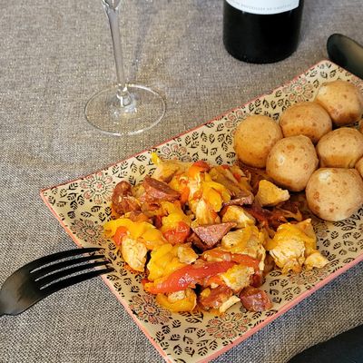 POULET AUX POIVRONS ET AU CHORIZO