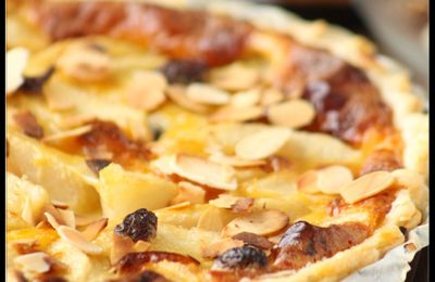 Tarte aux poires, raisins et miel.