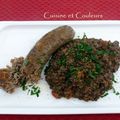 Andouillette de Cambrai grillée, fricassée de lentilles vertes du Puy à la moutarde de Meaux 