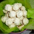 Meringues a la poudre de flan parfumées a la vanille