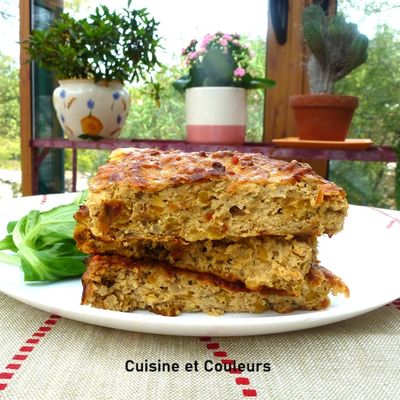 Carrés de gâteau aubergines/brousse/lentilles corail