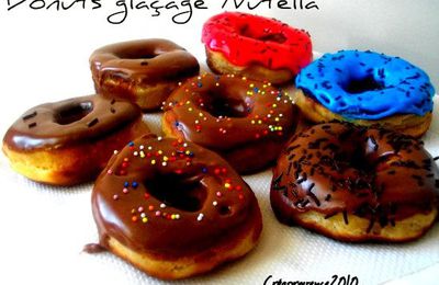 Des donuts glacés au nutella pour Mardi-gras.