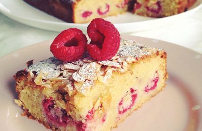 GâTeAU aMaNDeS & FRaMBoiSeS