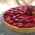 TARTE AUX FRAISES A LA CRÈME AMANDINE