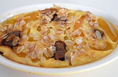 Clafoutis aux abricots, amandes et praliné