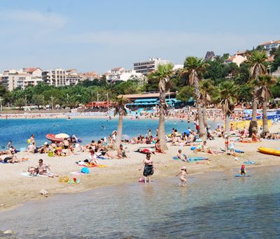 Saison de Plage commencée à Toulon