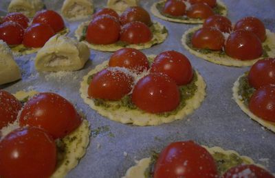 Mini tartelettes fines tomates cerise/pesto