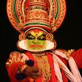 52. Cochin. Le rituel de la dance Kattakali - Il rito della danza Kattakali