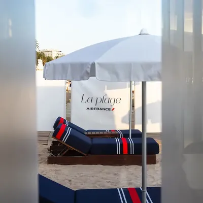 La plage Air France à Cannes, devient une adresse incontournable sur la Croisette