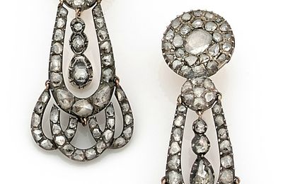 Paire de pendants d'oreilles, XVIIIème siècle