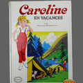 Livre Album ... CAROLINE EN VACANCES (1976)