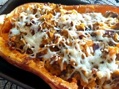 BUTTERNUT FARCIE À LA VIANDE HACHÉE