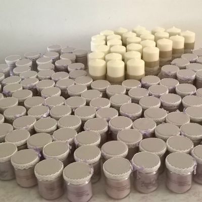 Cadeaux pour les invités : bougies en pot