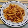 Penne lisce aux chorizos et aux lardons