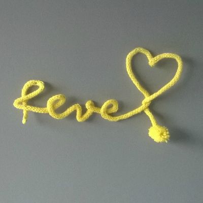 1ers essais au tricotin